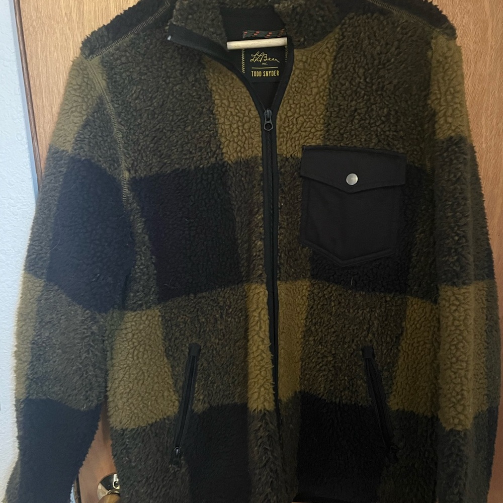 Todd Snyder Men's Plaid Sherpa Jacket - Olive and Black